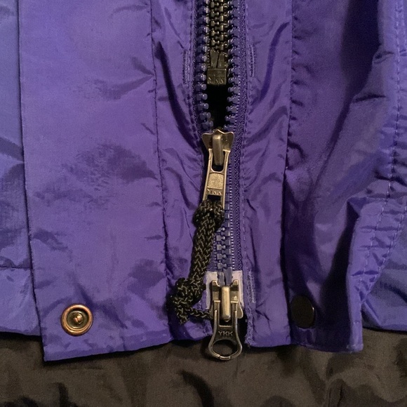 The North Face Goretex Mountain Jacket - Picture 12 of 16